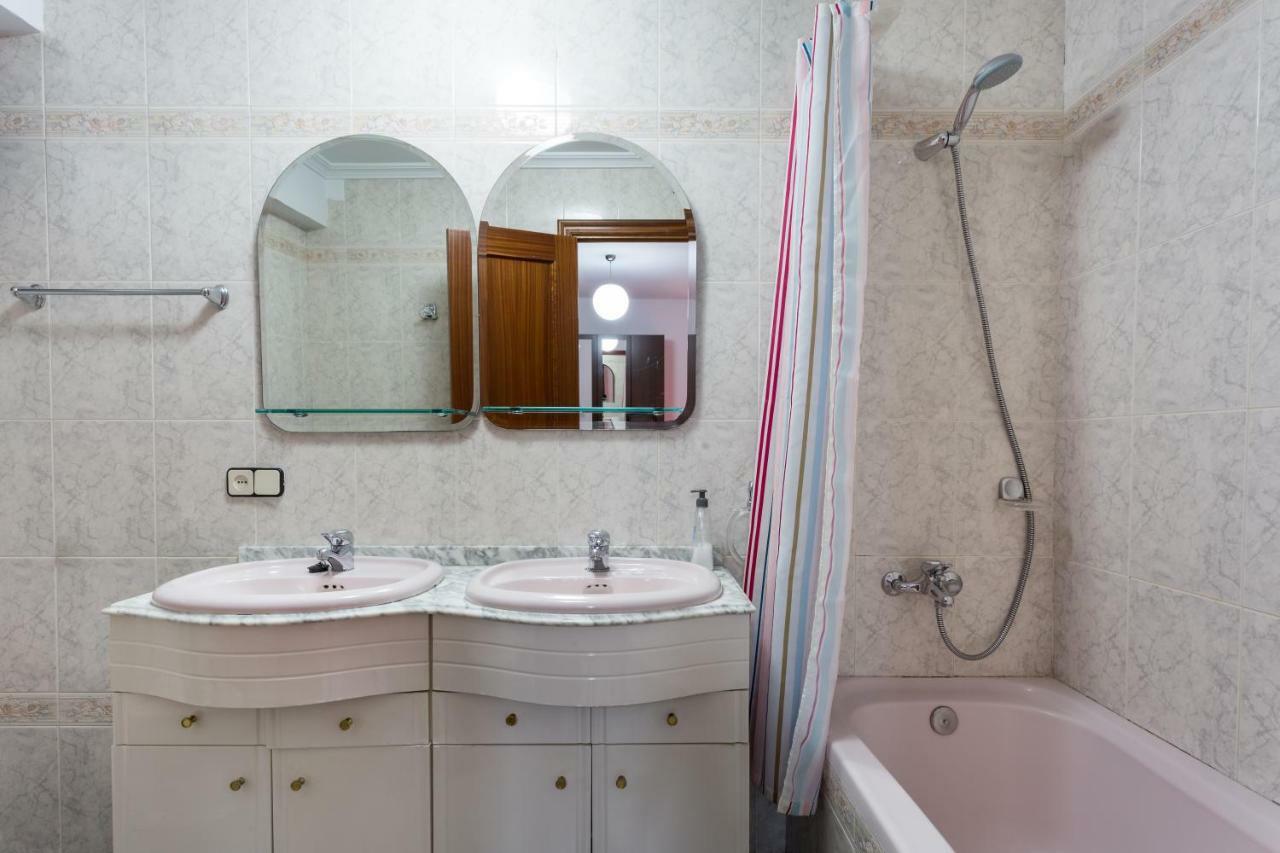 شقة Holi-Rent Albareda إشبيلية المظهر الخارجي الصورة